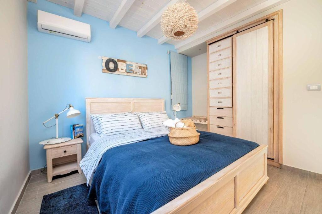 Seabreeze Villa - With Jacuzzi & Heated Pool Мастихари Экстерьер фото